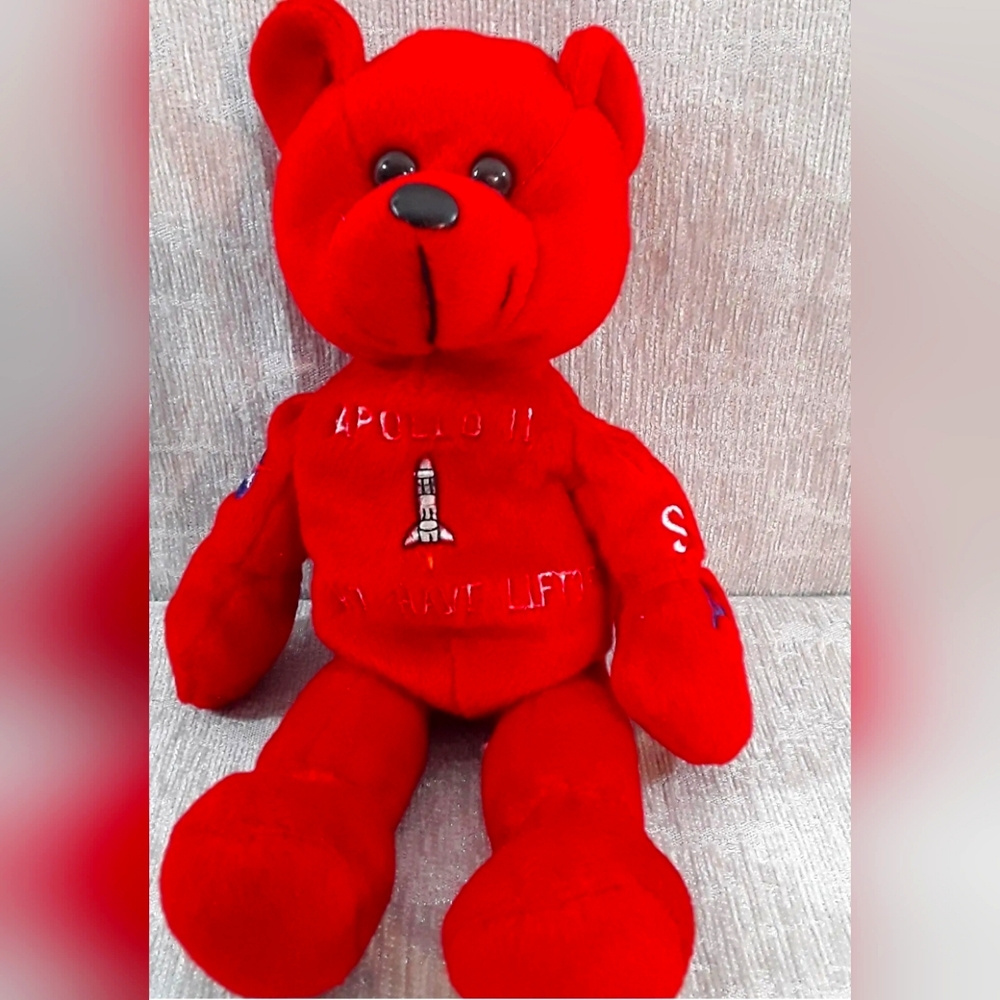 Treasure Champs 9” Bear NASA Apollo 11 USA 3 2 1 We Have Liftoff Red